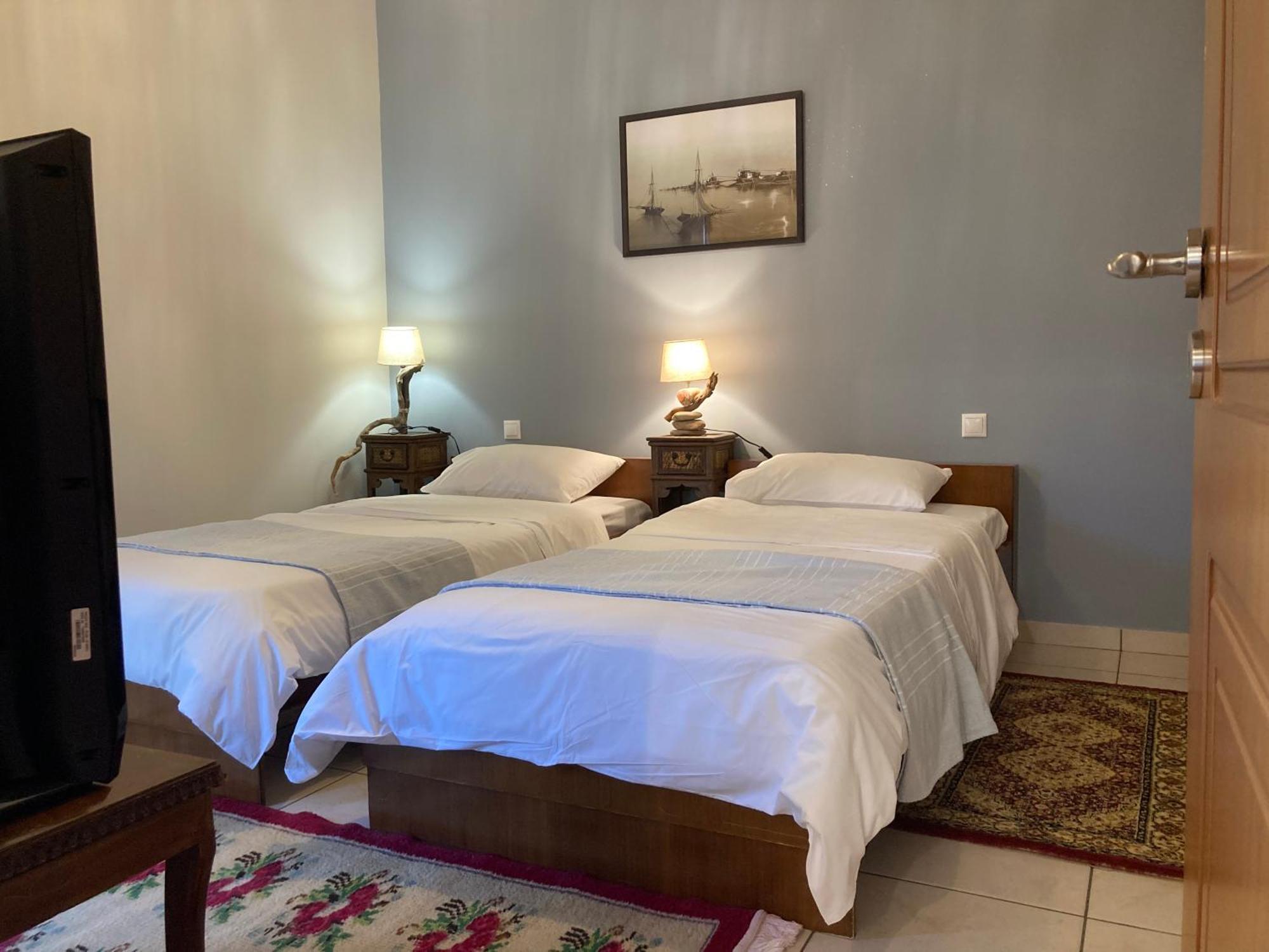 Brina'S Luxury Apartments Agioi Apostoloi  Екстериор снимка